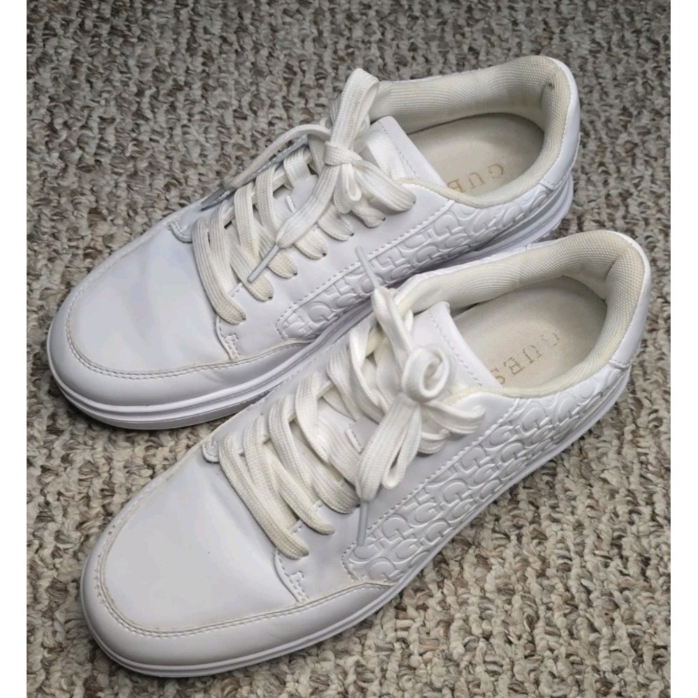 Guess Men's Sneaker Size 7.5 White Leather Casual Low Top Lace Up